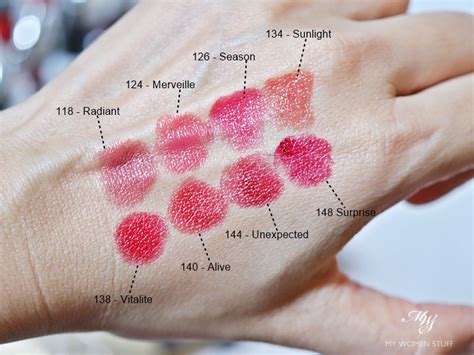 chanel rouge coco bloom swatches